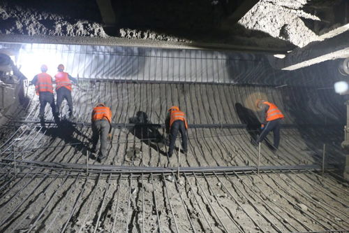 突破中国高铁高寒版图 牡佳高铁进入隧道贯通关键期